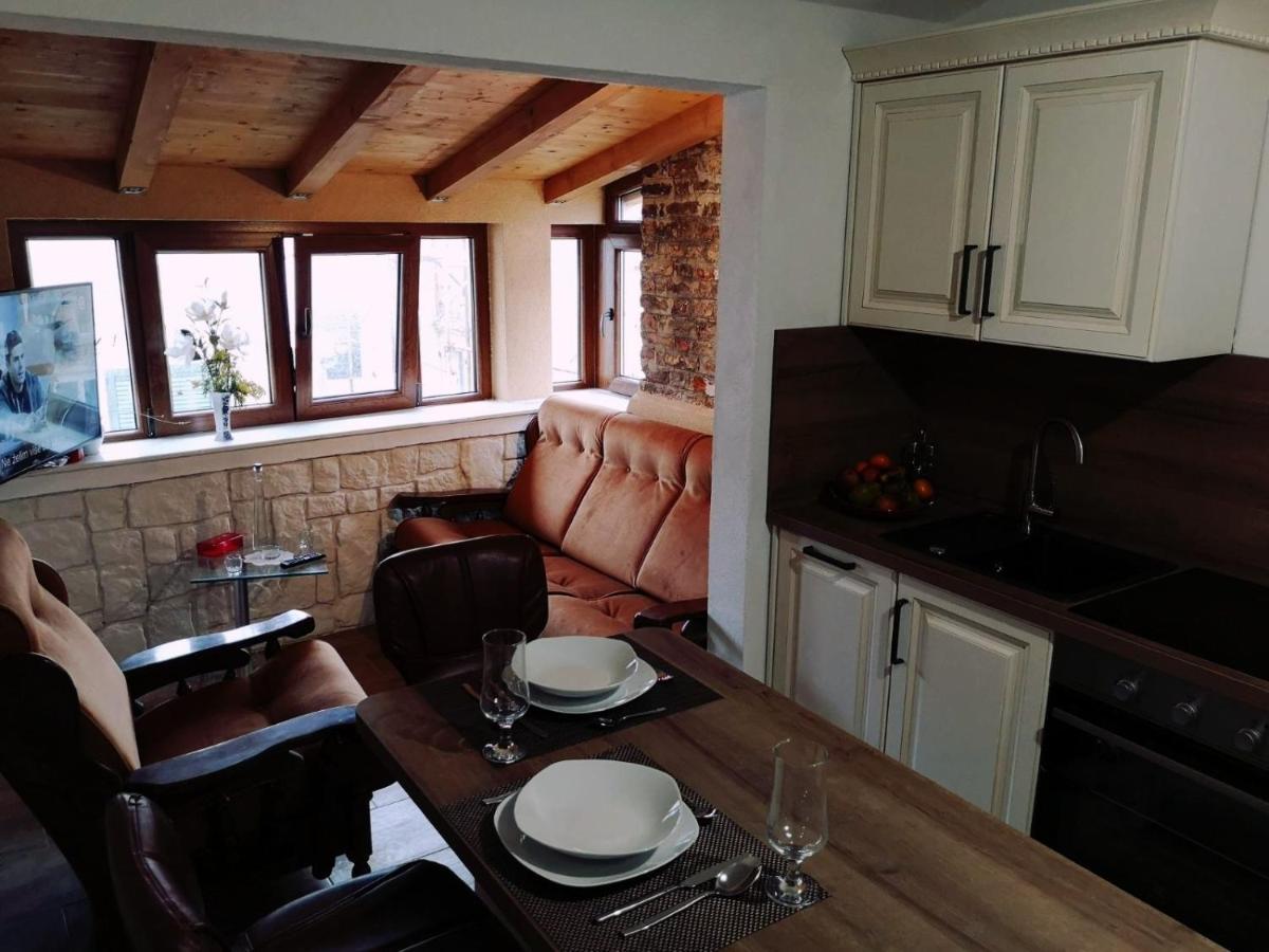 Lux Attic Old Town Rab Apartment Rab Town Exterior photo